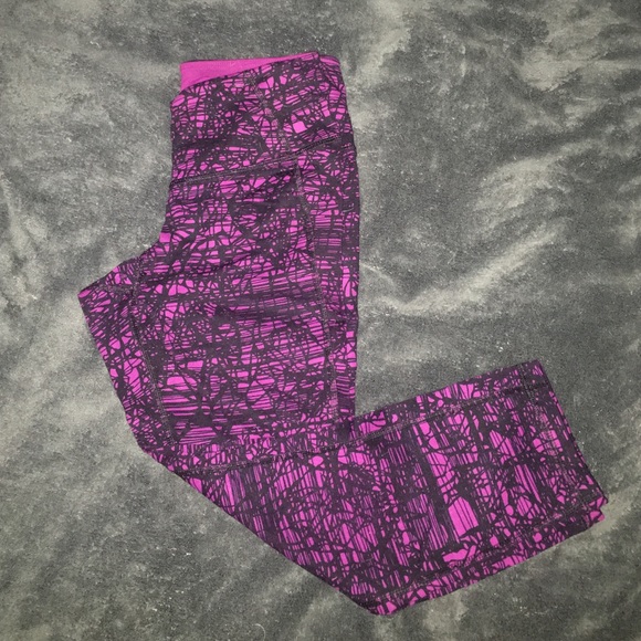 EUC Old Navy workout crops