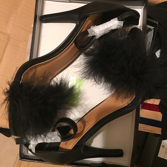Black Faux Fur Maribou Heel ✨✨✨ - Picture 2 of 2