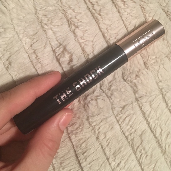THE SHOCK-Volumizing Mascara by Yves Saint Laurent