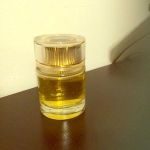 B De Boucheron Perfume