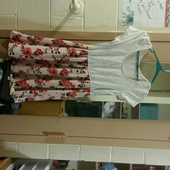 Charlotte Russe (m) floral and white dress!