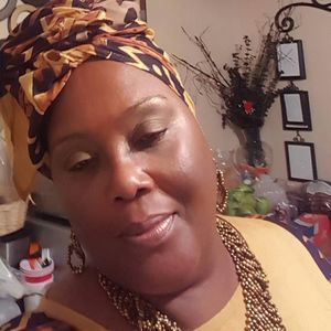 Meet your Posher, Pamela