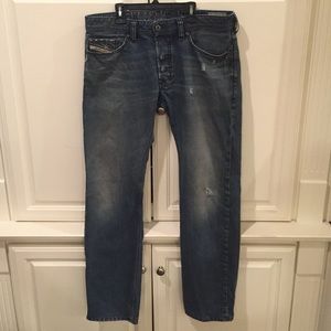 Diesel - men's "Safado" regular slim straight jean