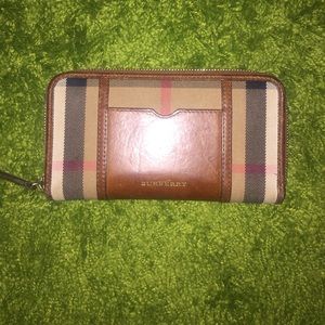 Burberry wallet