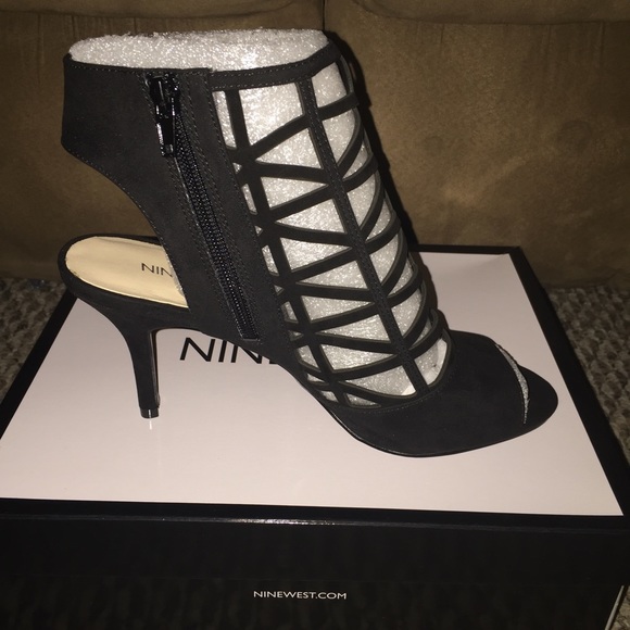Nine West Galford heels - Picture 2 of 4
