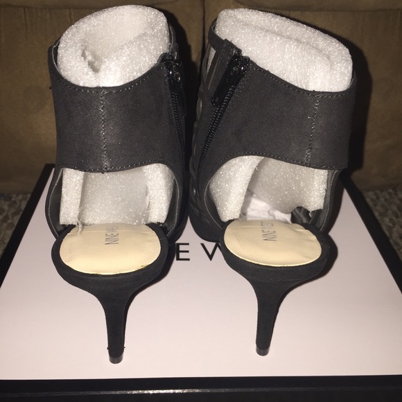 Nine West Galford heels - Picture 3 of 4