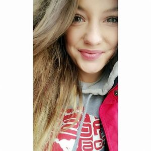 Meet your Posher, Sabrina