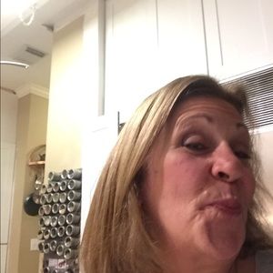 Meet your Posher, Donna