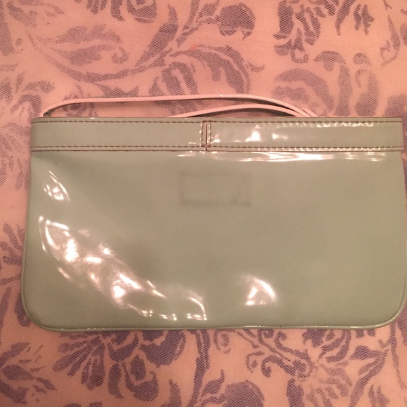 Kate Spade wristlet - Picture 2 of 3