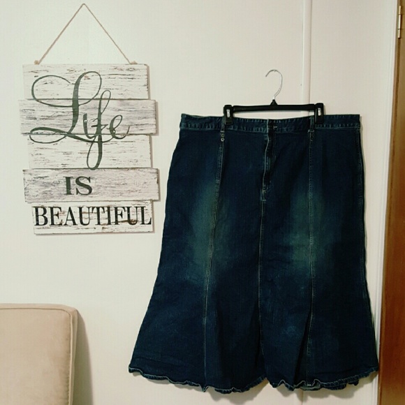 A.M.I denim skirt