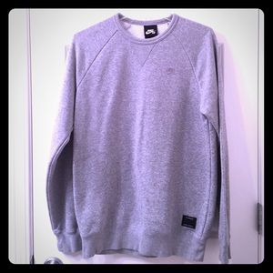Brand new men's Nike crew neck sweatshirt