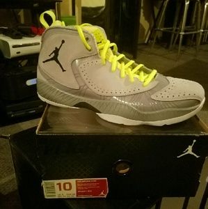 Jordan 2012 Wolf Grey DS size 10