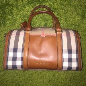 Burberry purse