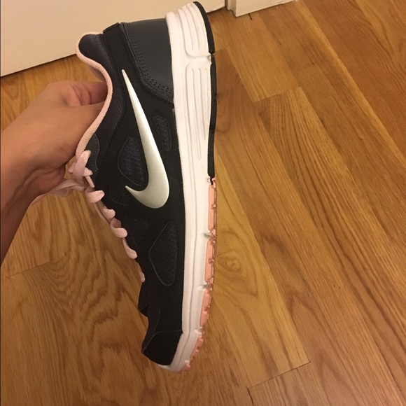 Nike Shoes - Nike running shoes