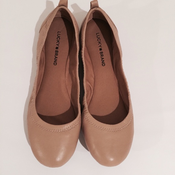 Ballet flats