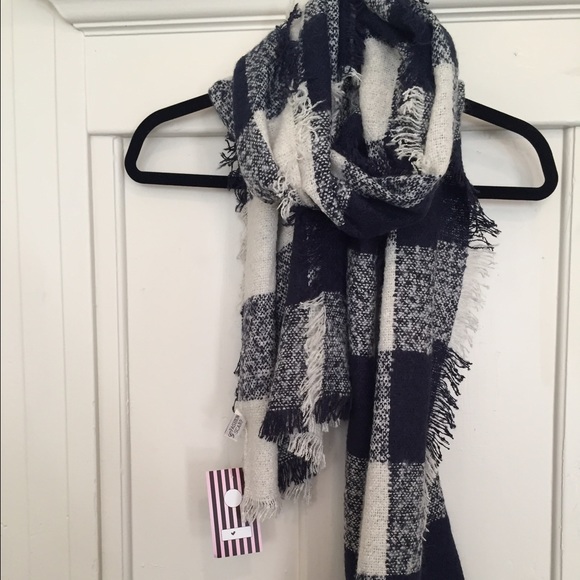 Blue and white checkered scarf (NWT)