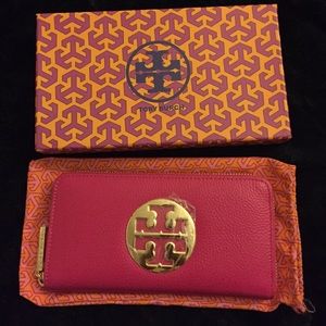 Tory Burch Wallet