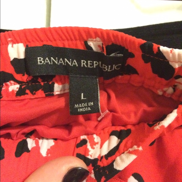 Banana Republic Floral Skirt - Picture 2 of 4