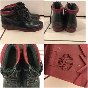 Sporto rain sneakers size 9