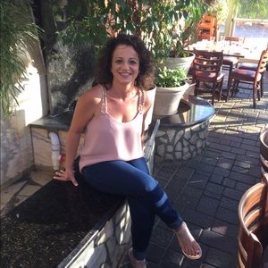 Meet your Posher, Ana