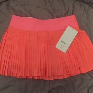 Lululemon pleat to street skirt, size 4