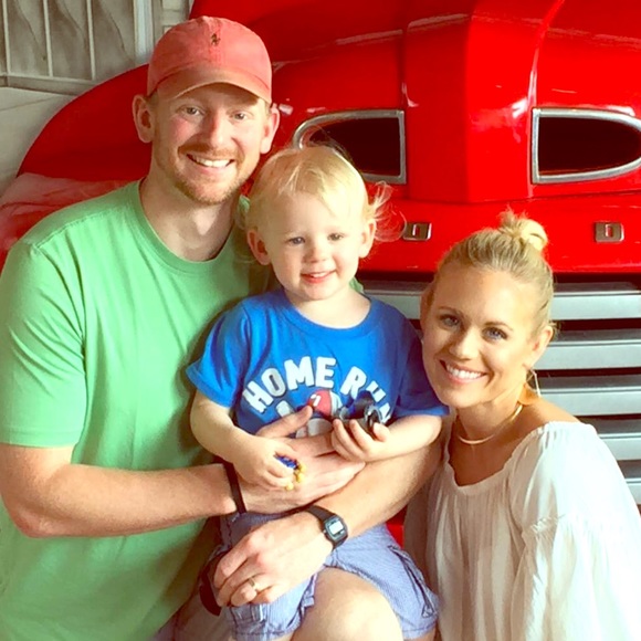 Meet your Posher, Anna - Picture 3 of 6