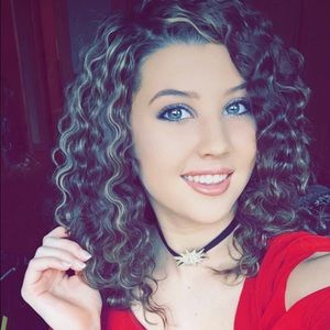 Meet your Posher, Ally