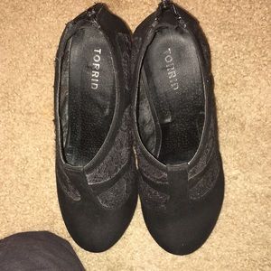 lace wedges