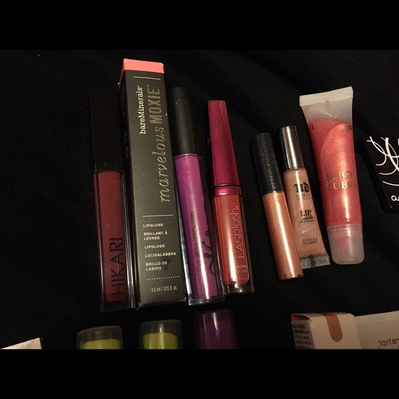 *❌Sold❌Beauty Sample Bundle - Picture 3 of 4