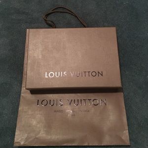 Louis Vuitton 7.5" x 11" box and shopping bag