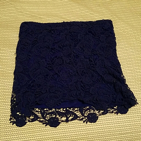 Say What Blue Floral Overlay Skirt. Size medium.