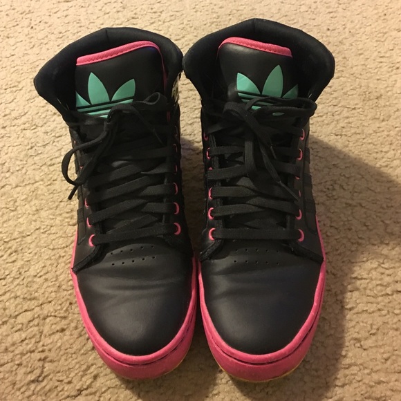 Adidas highly top shoes