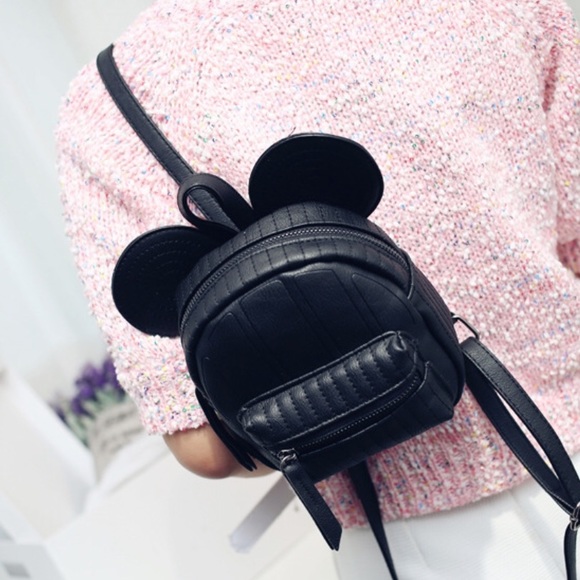 Only 1 LEFT✨New✨✨ Mickey Mouse MINI Backpack 😍✨ - Picture 2 of 3