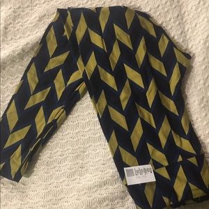 TC Lula Roe leggings Black Unicorn 🦄