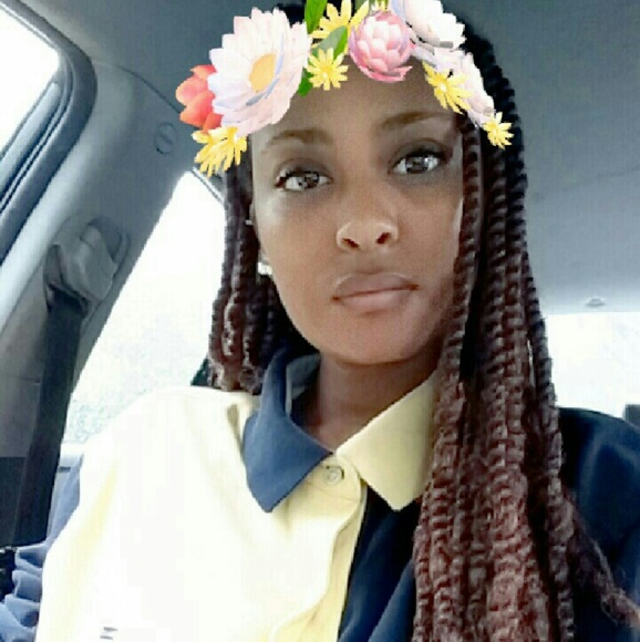 Meet your Posher, Angela - Picture 1 of 1