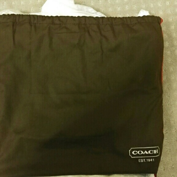 โจ Coach Signature Canvas Crossbody Purse - Gold Trim โจ - Picture 4 of 8