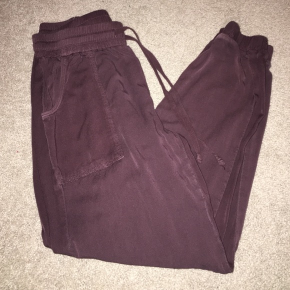 LAST CHANCE 🎉🎉🎉American Eagle joggers NWOT