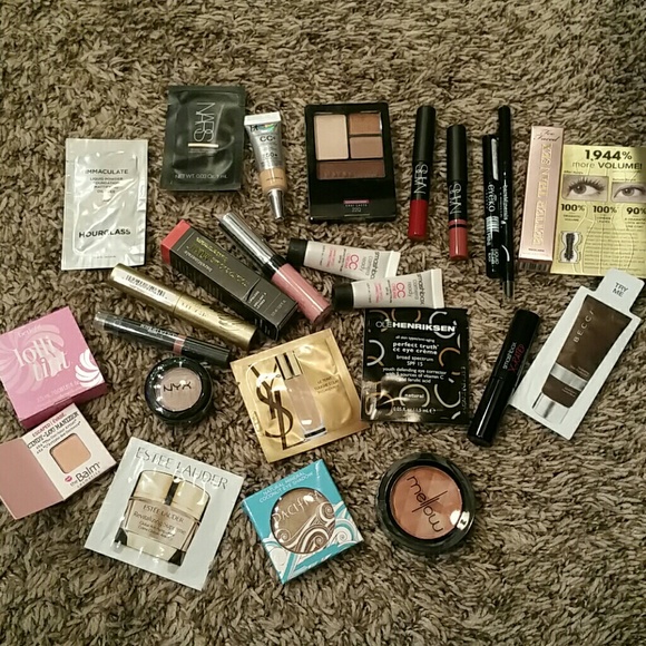 High-end make up set! - Picture 1 of 4