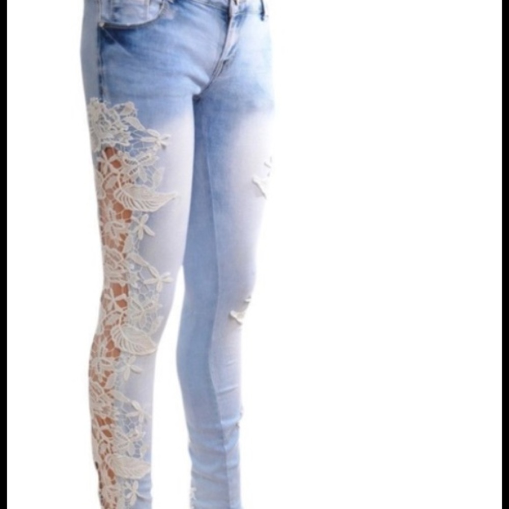 🎉 Denim and Lace Pants 🎉 - Picture 7 of 8