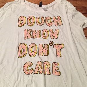 H&M Tops - 🍩 Donut Graphic Tee 🍩 - perfect for brunch H&M Tops - 🍩 Donut Graphic Tee 🍩 - perfect for brunch