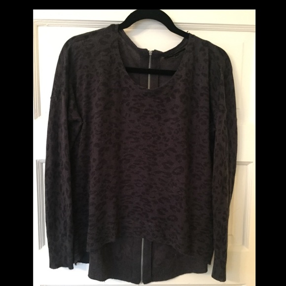 High/low animal print sweater - Picture 1 of 3