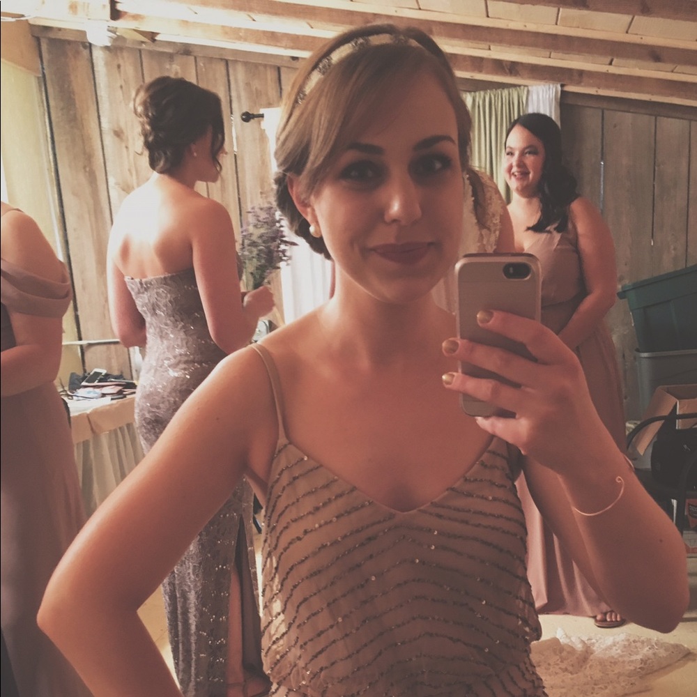 Meet your Posher, Adrienne