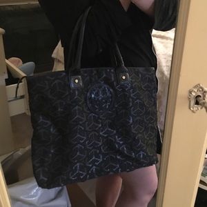 Tory burch tote bag with cloth bag