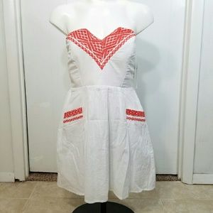 SALE! Size 5 Strapless Trixxi dress