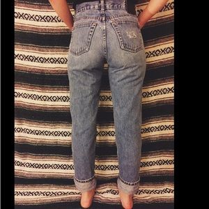 MOVING SALE****VINTAGE DISTRESSED MOM JEANS