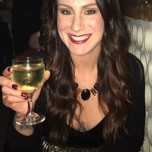 Meet your Posher, Alyssa