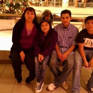 Meet your Posher, Gloria