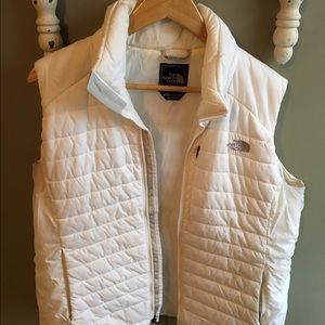 White North Face vest, XL