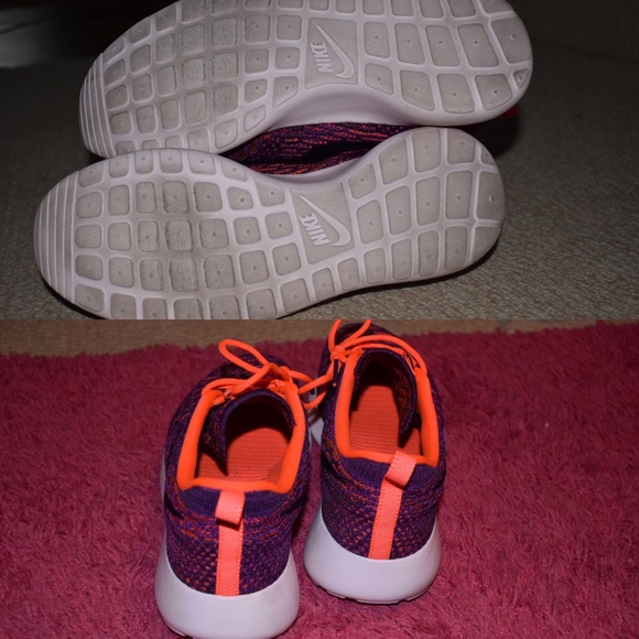 Nike Roshe Flyknits - Picture 3 of 4