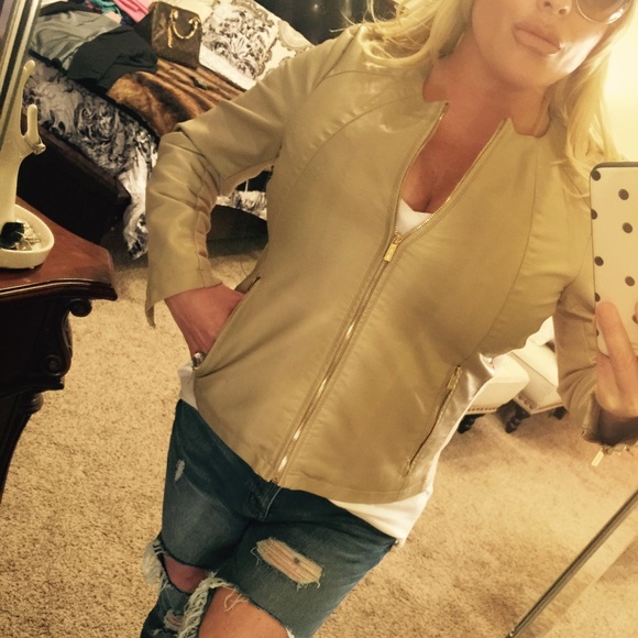 ❤️!Calvin Klein nude/tan Jacket - Picture 3 of 4